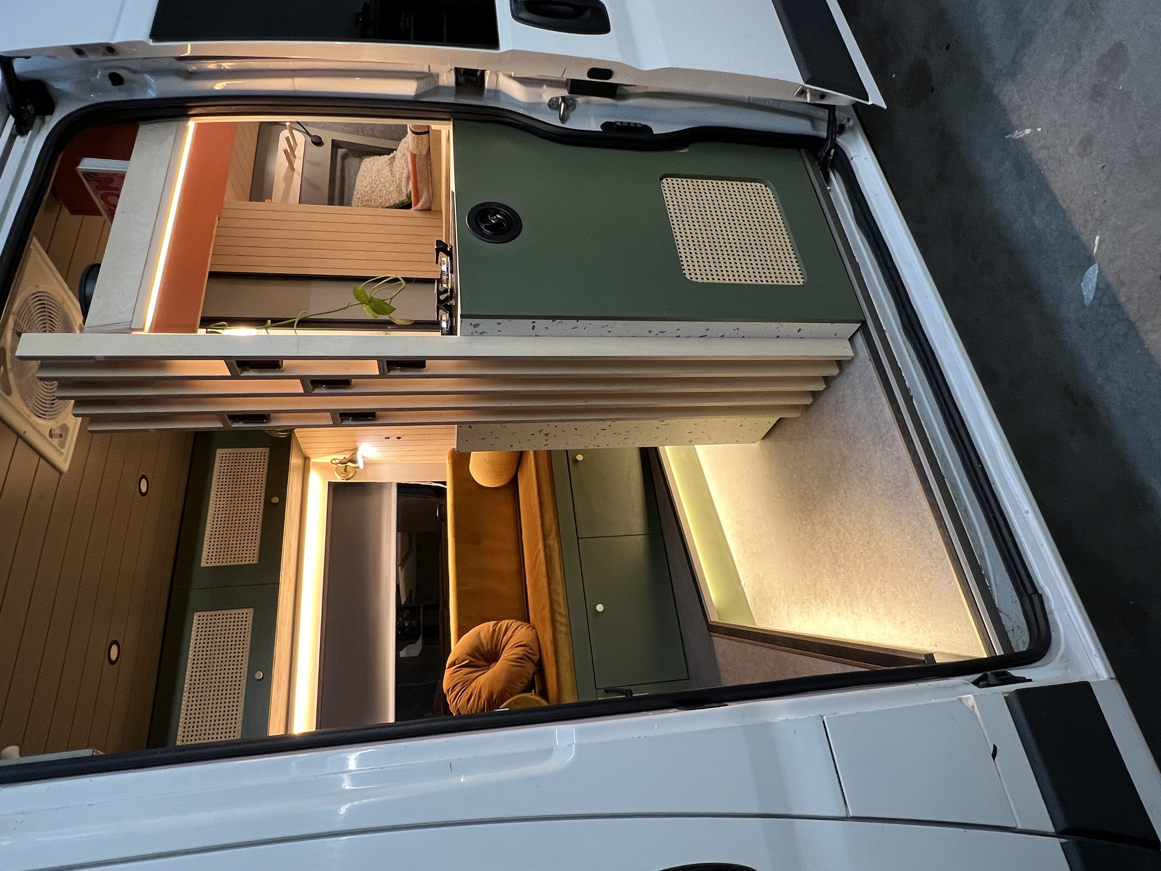 Unusual Citroen photo