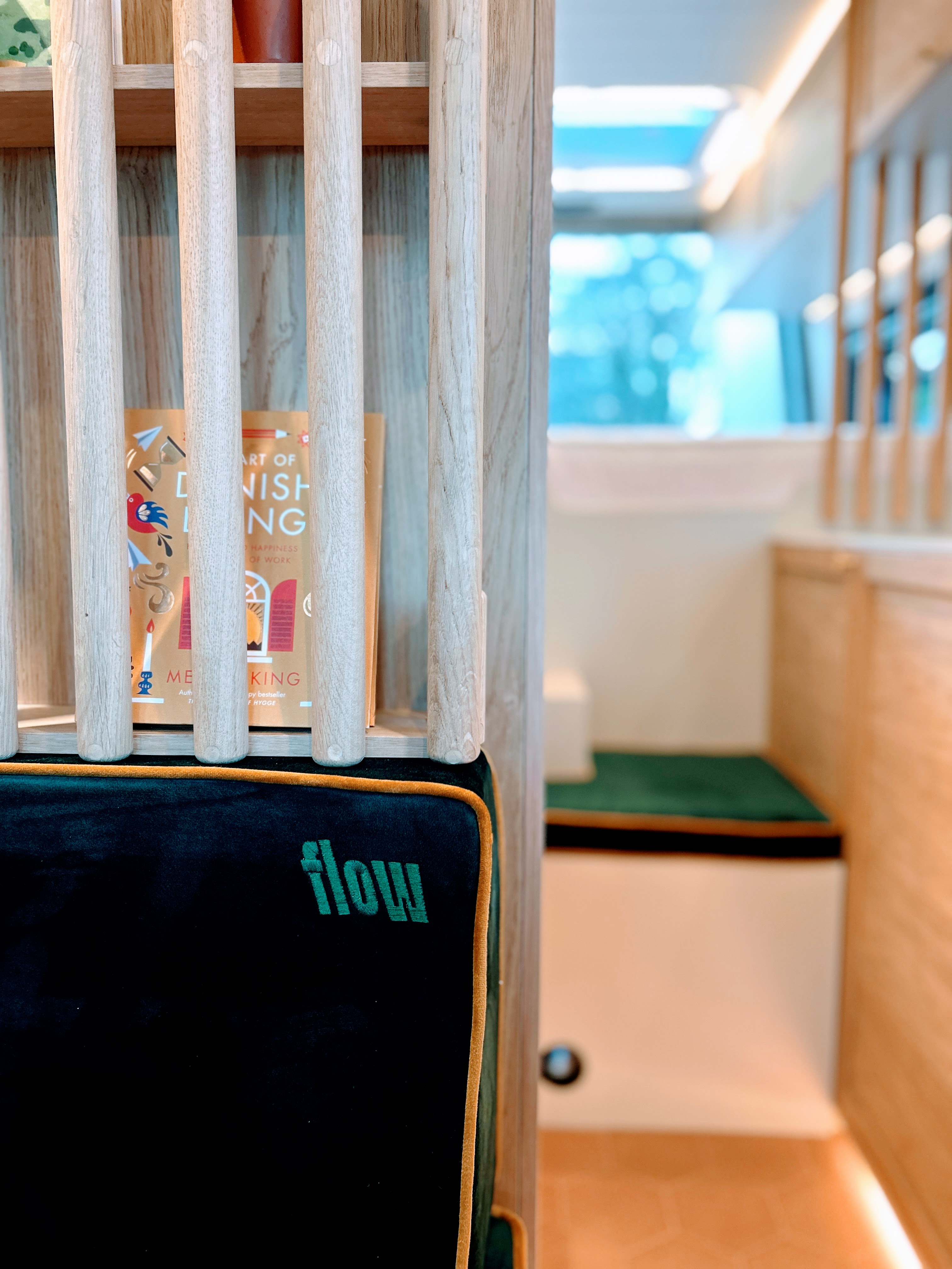 High Spec live in Sprinter photo